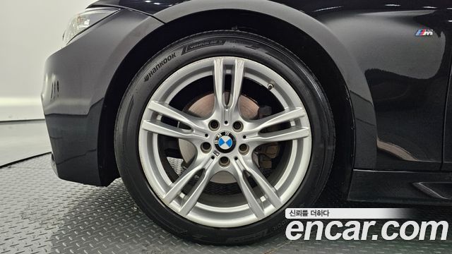 BMW 3-Series F30 330i M Sport Shadow - фото 4