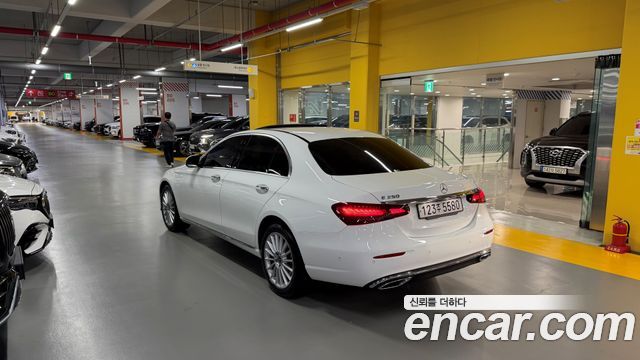 Mercedes-Benz E-Class W213 E250 Exclusive - фото 1