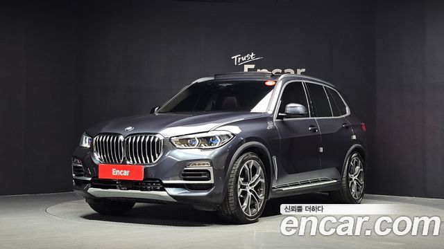 BMW X5 G05 xDrive 40i xLine - фото 0
