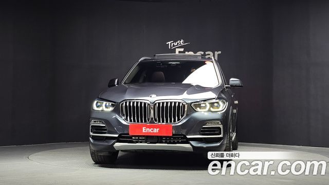 BMW X5 G05 xDrive 40i xLine - фото 2