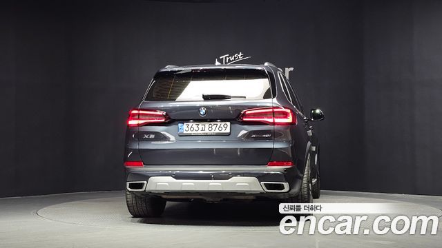 BMW X5 G05 xDrive 40i xLine - фото 3