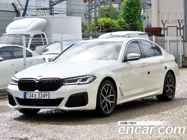 BMW 5-Series G30 530i M Sport Package - фото 1
