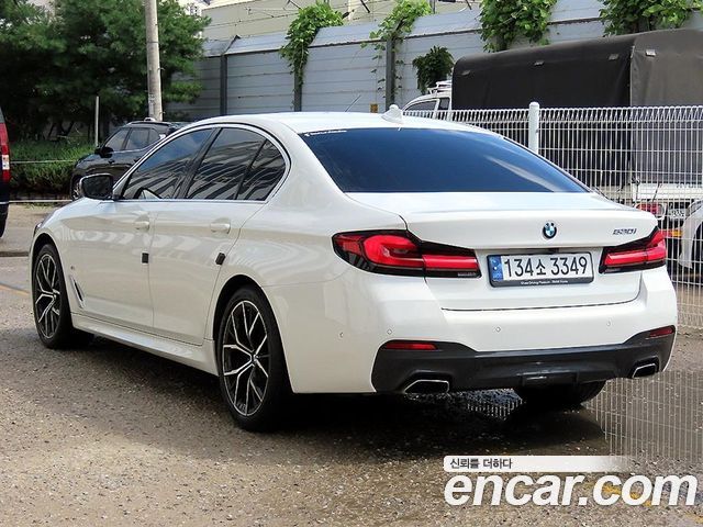 BMW 5-Series G30 530i M Sport Package - фото 2