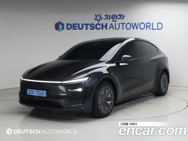 Tesla Model Y L Long Range AWD - фото 0