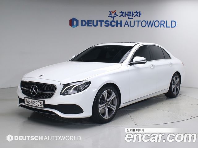 Mercedes-Benz E-Class W213 E300 Avantgarde - фото 0