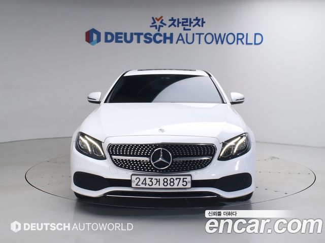 Mercedes-Benz E-Class W213 E300 Avantgarde - фото 2
