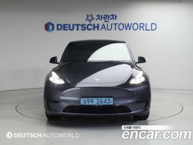 Tesla Model Y RWD - фото 2