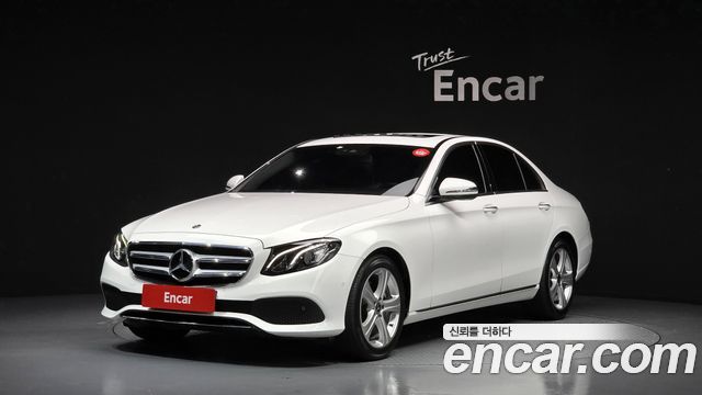 Mercedes-Benz E-Class W213 E200 Avantgarde - фото 0