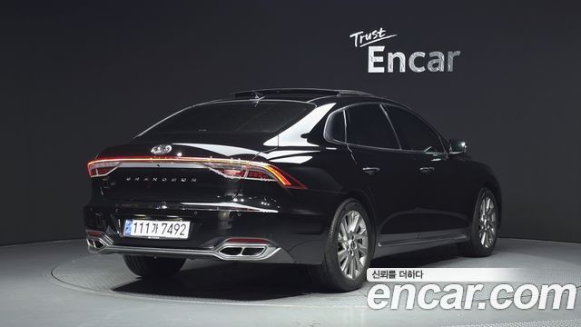Hyundai Grandeur Новый IG, гибрид Calligraphy - фото 1
