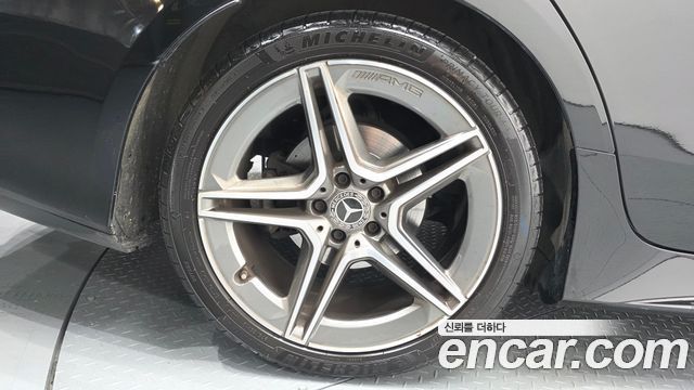 Mercedes-Benz CLS-Class C257 CLS300d AMG Line - фото 4