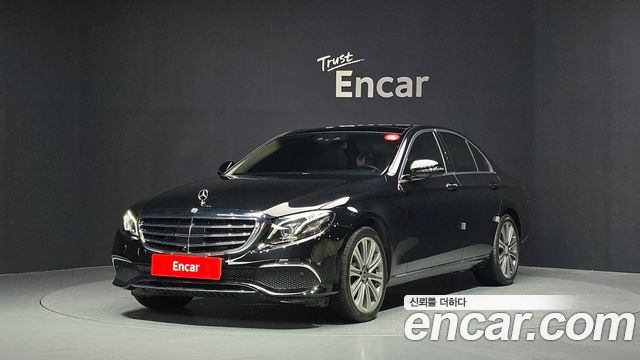 Mercedes-Benz E-Class W213 E450 4MATIC Exclusive - фото 0