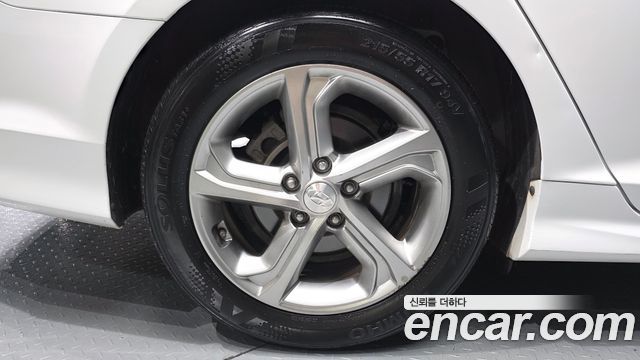 Hyundai Sonata 2.0 Modern - фото 4