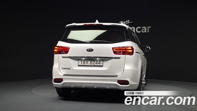 Kia Carnival Новый 9-Seater Noblesse Special - фото 3