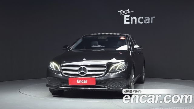 Mercedes-Benz E-Class W213 E200 Avantgarde - фото 2