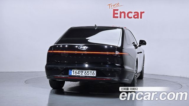 Hyundai Grandeur GN7 2,5 Gasoline 2WD Calligraphy - фото 3