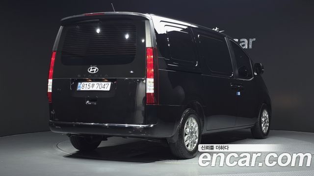 Hyundai Staria Cargo 3-Seater Modern - фото 1