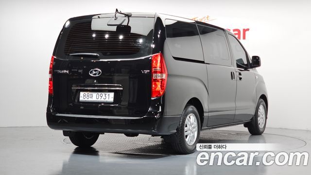 Hyundai Starex Новый Van 5-Seater Modern - фото 1