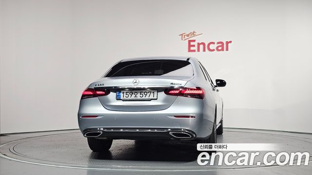 Mercedes-Benz E-Class W213 E350 4MATIC Avantgarde - фото 3