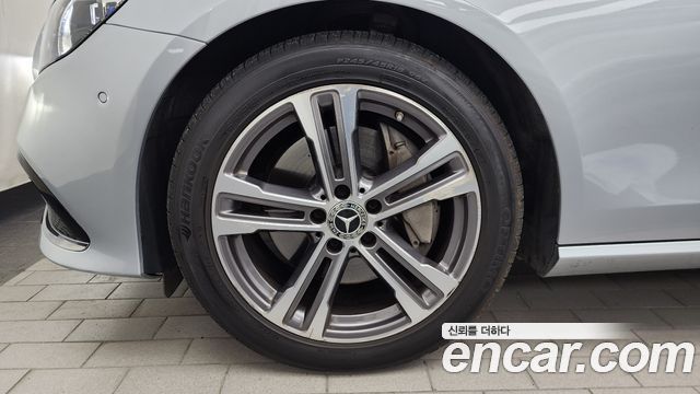 Mercedes-Benz E-Class W213 E350 4MATIC Avantgarde - фото 4