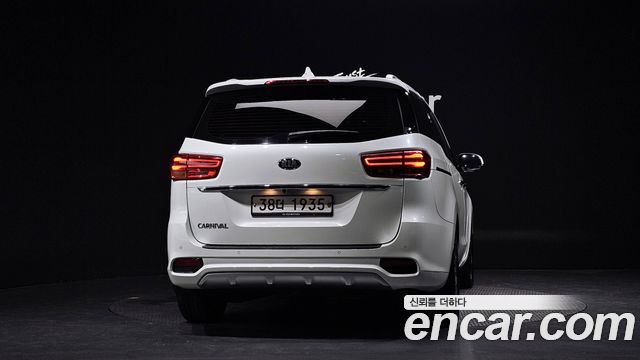 Kia Carnival Новый 9-Seater Noblesse - фото 3