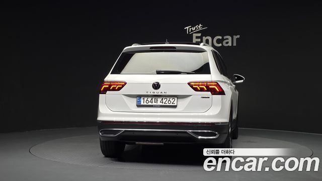 Volkswagen Tiguan 2-го поколения 2.0 TDI 4Motion Prestige - фото 3