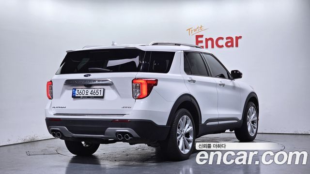 Ford Explorer 6-го поколения 3.0 Platinum 4WD - фото 1