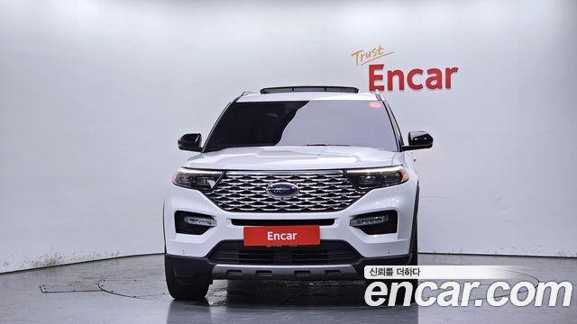 Ford Explorer 6-го поколения 3.0 Platinum 4WD - фото 2