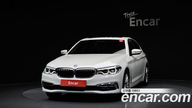 BMW 5-Series G30 520d xDrive Luxury Plus - фото 2