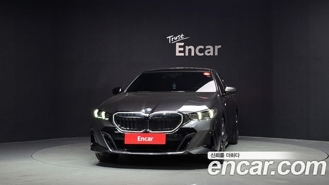 BMW 5-Series G60 530e xDrive M Sport Pro - фото 2