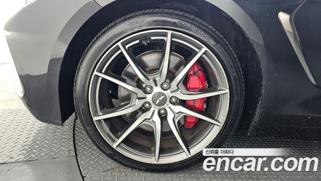 Genesis G70 2.0T AWD Sport Package - фото 4