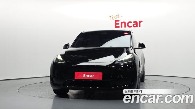 Tesla Model Y RWD - фото 2