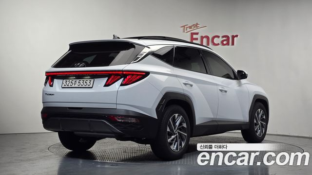 Hyundai Tucson NX4, гибрид Inspiration 2WD - фото 1