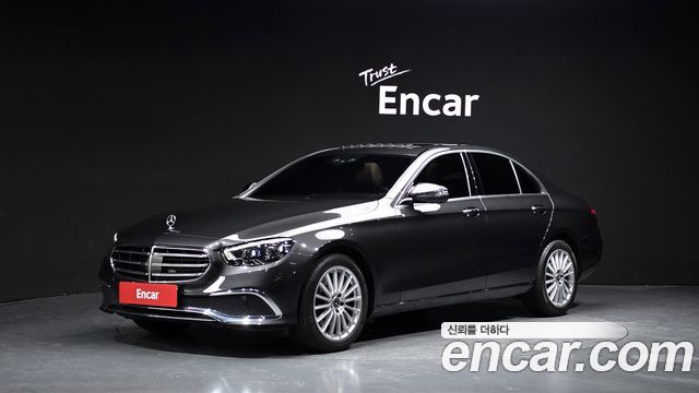 Mercedes-Benz E-Class W213 E250 Exclusive - фото 0