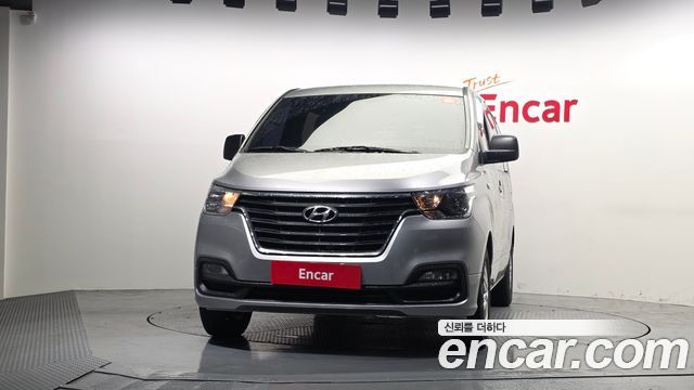 Hyundai Starex Новый Van 5-Seater Smart - фото 2