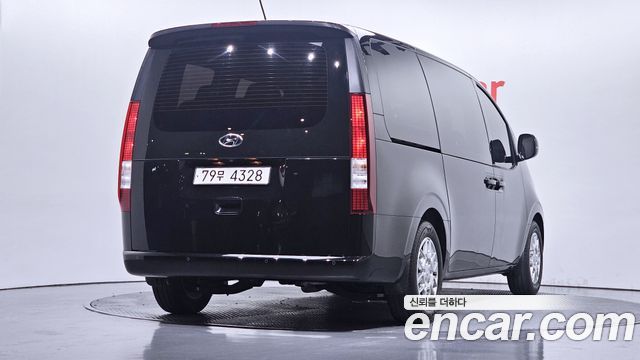 Hyundai Staria Tourer 11-Seater Modern - фото 1