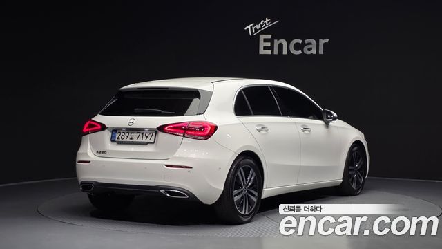 Mercedes-Benz A-Class W177 A220 Hatchback - фото 1