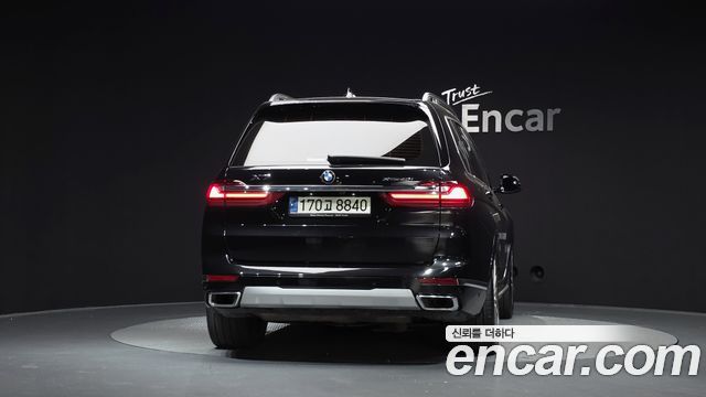 BMW X7 G07 xDrive 40i Design Pure Excellence 6-Seater - фото 3