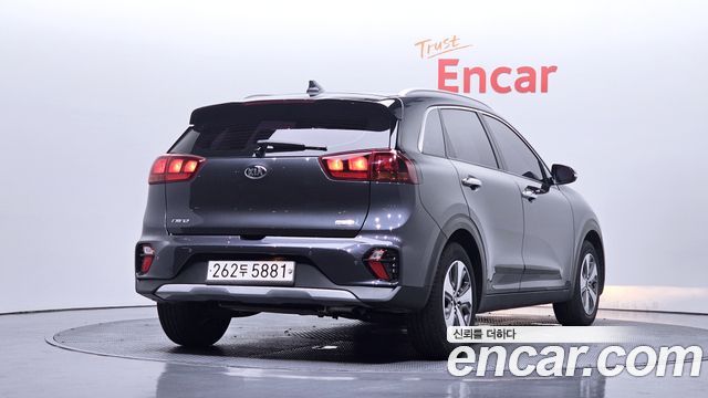 Kia Niro Новый 1.6 HEV Luxury - фото 1