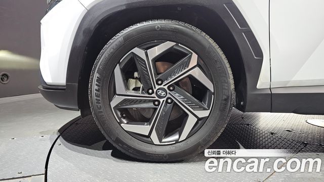 Hyundai Tucson NX4 Gasoline 1.6 Turbo 2WD Inspiration - фото 4