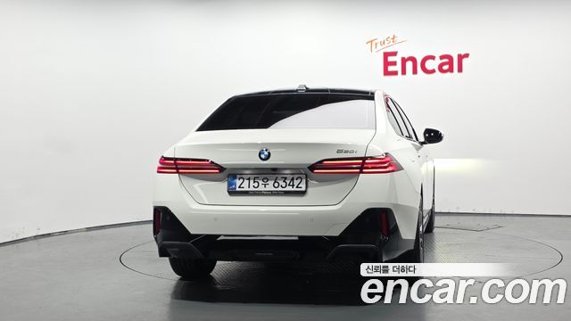 BMW 5-Series G60 520i M Sport - фото 2