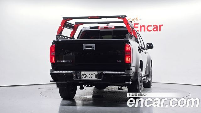 Chevrolet (GM Daewoo) Colorado 3.6 Z71-X Midnight 4WD - фото 2