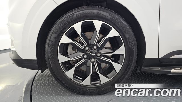 Kia Carnival 4-го поколения 9-Seater Signature - фото 4