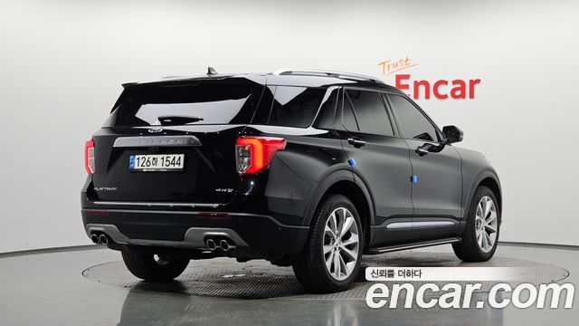 Ford Explorer 6-го поколения 3.0 Platinum 4WD - фото 1