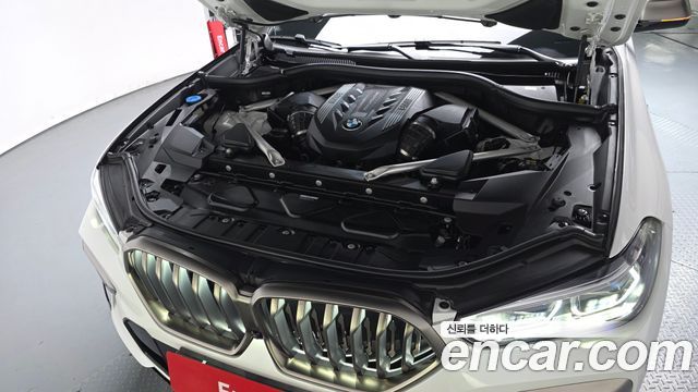 BMW X6 G06 M50i - фото 4
