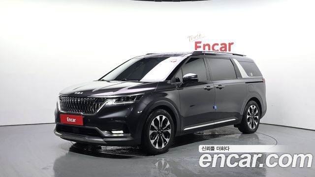 Kia Carnival 4-го поколения 7-Seater Signature - фото 0