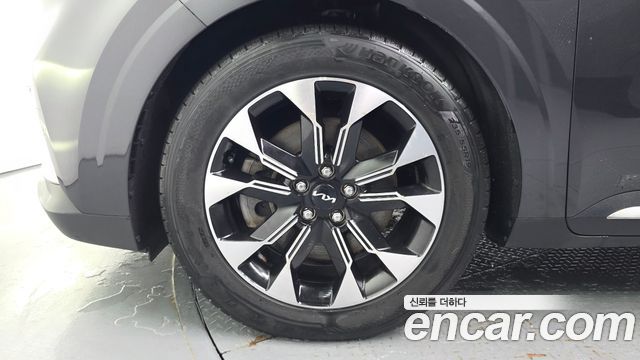 Kia Carnival 4-го поколения 7-Seater Signature - фото 4