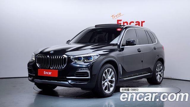 BMW X5 G05 xDrive 45e xLine - фото 0