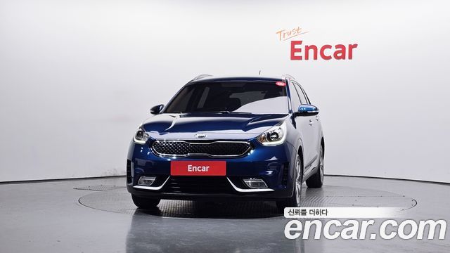 Kia Niro Luxury - фото 2