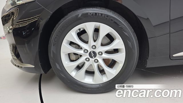 Kia K8 2.5 Gasoline 2WD Noblesse - фото 4
