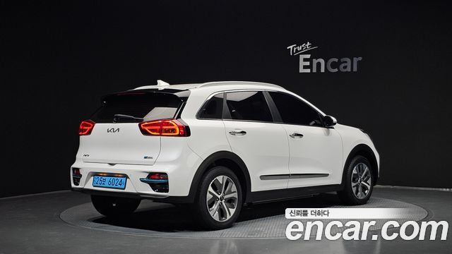 Kia Niro EV Noblesse - фото 1